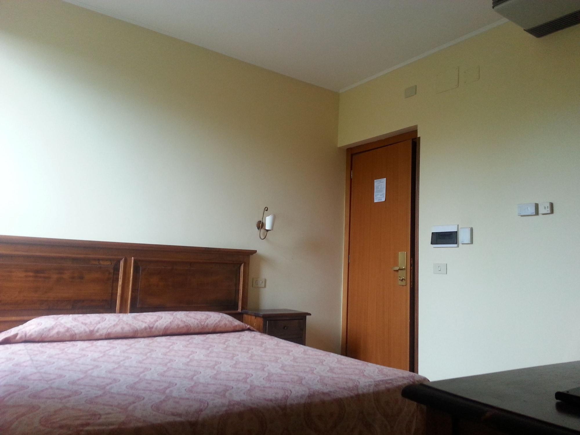 Hotel Tempio Di Apollo Ρώμη Εξωτερικό φωτογραφία