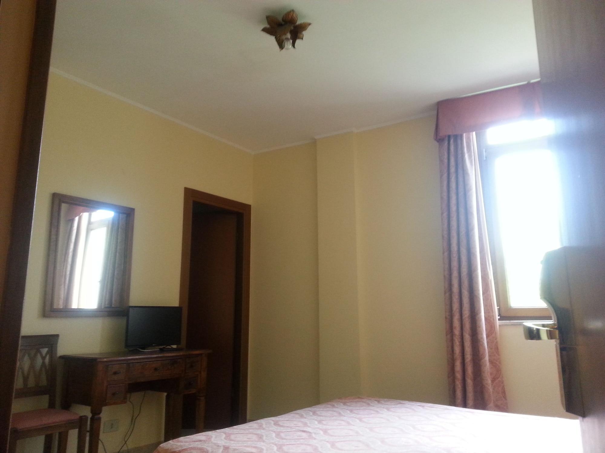 Hotel Tempio Di Apollo Ρώμη Εξωτερικό φωτογραφία